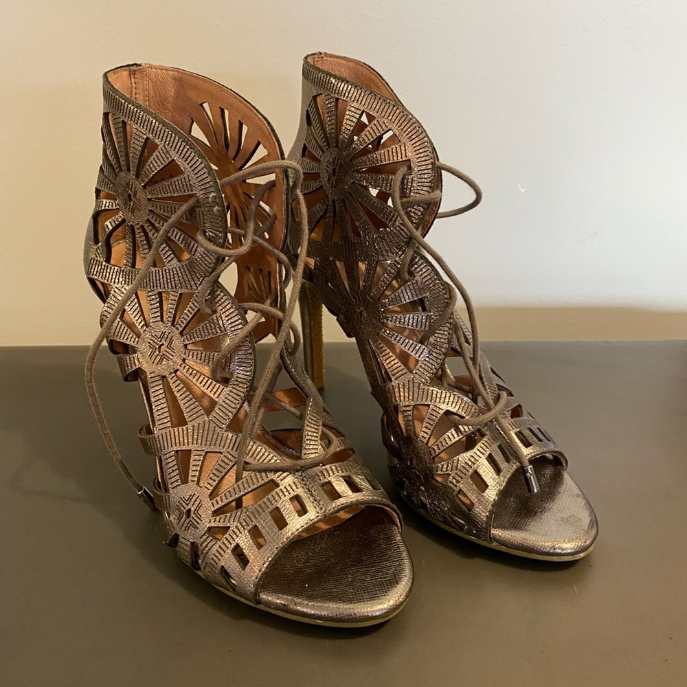 JOIE Pewter Paxton Heels